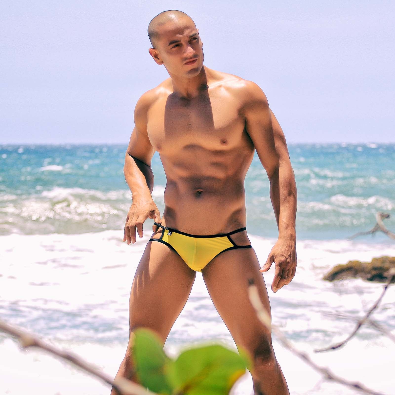 Bikini Joe Snyder BUL07